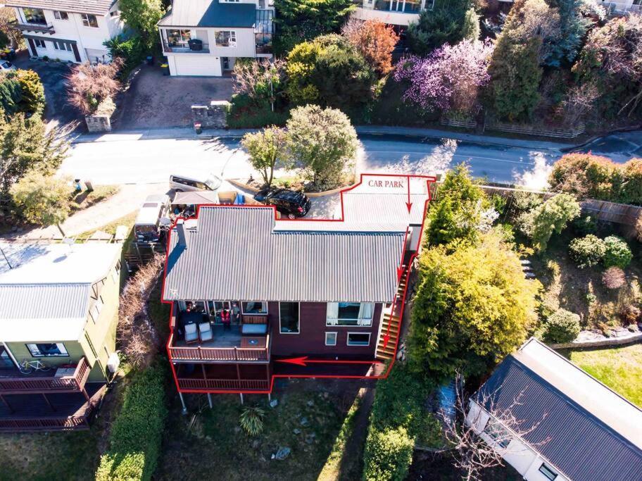 Lovely Apartment- Amazing Lake & Mountain Views クイーンズタウン エクステリア 写真